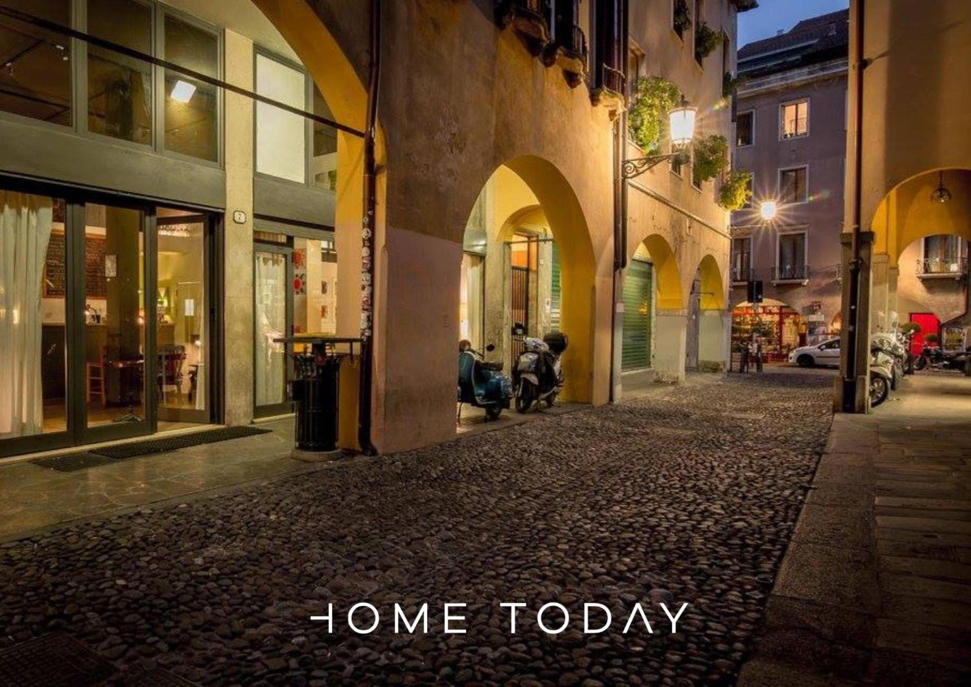 Ht - Casa Del Pittore In Piazza Delle Erbe Padova Exterior photo